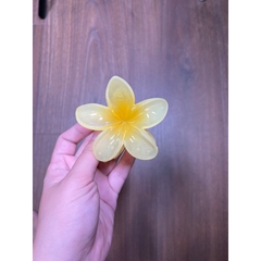 Kẹp Tóc Hoa Sứ 8cm Kẹp Tóc Càng Cua Kẹp Tóc Đi Biển Nhiều Màu Sắc Rực Rỡ Dành Cho Bạn Gái