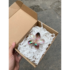 Kẹp Tóc Hoa Sứ 8cm Dành Cho Bạn Gái Thích Hợp Đễ Đi Biển Tặng Quà