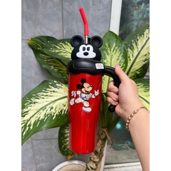 Ly Giữ Nhiệt Cao Cấp 900ml Có Tay Cầm Kèm Nắp Hình Thú Có Nút Đậy Chống Bụi Bẩn