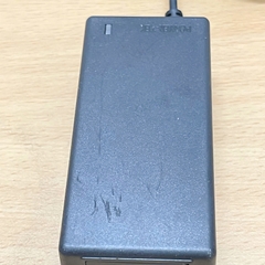 Chuyển nguồn Adapter 12V 3.5A Power Tech SW42-12003500-W  DC Size 5.5mm x 2.5mm