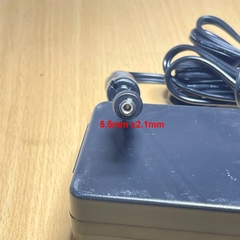 Chuyển nguồn Adapter PHILIPS 5V 3A UP01411050 Chân cắm DC Size 5.5mm x 2.1mm
