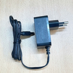Adapter 5V 3A 15W AS1801A-0503000EU Chân Cắm Nguồn Điện 2 Chân Tròn Connector Size DC 5.5mm x 2.5mm