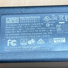 Adapter 19V 4.74A 90W APD DA-90J19 Connector Size 5.5mm x 2.5mm