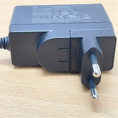 Chuyển nguồn Adapter 5V 2A 10W UES12LCP-050200SPA chân cắm DC Size Terminal 3Pin