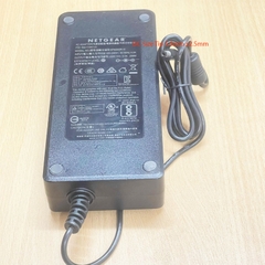 Chuyển nguồn Adapter NETGEAR 54V 3.7A 200W KPM200R-VI Connector Tip Size 5.5mm x 2.5mm For 16-Port Ethernet PoE+ Switch KPM200R-VI 332-11047-03 3.7A5mm