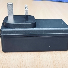 Adapter 18V 2.5A HON-KWANG HK-X345-A18 UK Plug Connector Size 5.5mm x 2.5mm