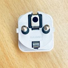 Rắc Chuyển Nguồn Travel Adapter EU Plug to Universal Adapter SKYHE White 10A 250V SZ-008