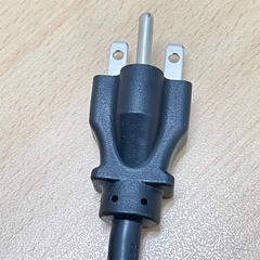 Dây nguồn NEMA 6-15P to IEC320 C13 FM-302LSR E345335 DONGJU FM-615 E136261 15A 125V 3x2.08mm² Dài 4.5M