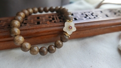 Vòng tay trầm tốc