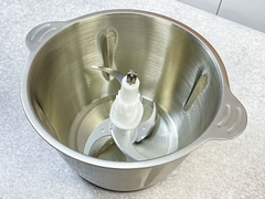 EJM172 - MÁY XAY THỊT Lock&Lock 220V~, 50Hz, 300W, 2L - Màu bạc