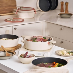 CAC2255IH - Nồi chống dính Suit Bric LocknLock, bằng nhôm, 2 tay cầm, 22 cm - màu ngà