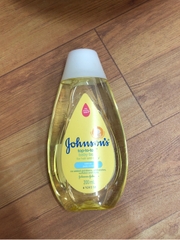 Sữa tắm gội Johnsons cho bé