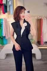 Set Trắng phối đen hoa cổ