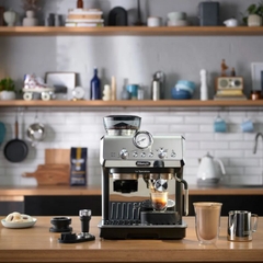 Máy pha cà phê Delonghi EC9155.MB