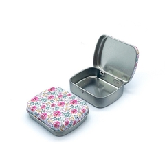 Hộp thiếc mini nhỏ Trắng Đen hoạ tiết đựng pan màu đựng đồ đa năng
