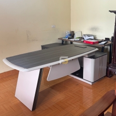 Bàn Giám Đốc Nhập Khẩu FGBGDN003