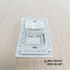 Công Tắc Điện Âm Tường 1 Nút Nhấn Một Chiều Hàn Quốc Dosel DLW2106