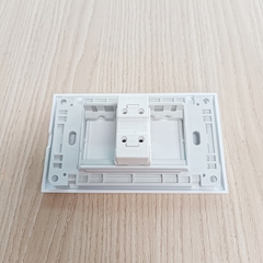 Công Tắc Điện Âm Tường 1 Nút Nhấn Một Chiều Hàn Quốc Dosel DLW2106