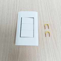 Công Tắc Điện Âm Tường 3 Nút Nhấn Hàn Quốc Dosel DLW2108