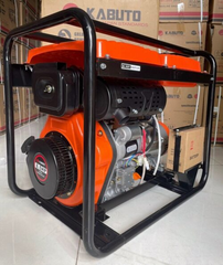 Máy Phát Điện Chạy Dầu Trần 5.5kW Kabuto KBT6900D (Đề Điện, Bánh Xe)