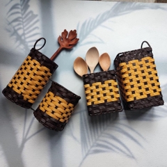 HỘP ĐỰNG THÌA ĐŨA GIẤY ĂN MÂY