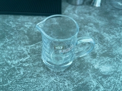 LY ĐONG ĐỊNH LƯỢNG THỦY TINH DÙNG TRONG PHA CHẾ