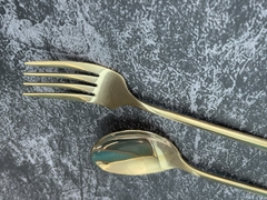 THÌA JAPAN MÀU VÀNG ĐỒNG