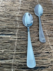 THÌA HOA SEN CHẤT LIỆU INOX