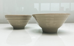 CHÉN CƠM CÓ VÂN NÂU ĐÁ