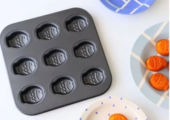 KHAY NƯỚNG BÁNH HÌNH CON CÁ