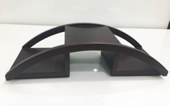 KỆ GỖ TRƯNG BÀY ĐỒ ĂN HÌNH CHIẾC CẦU