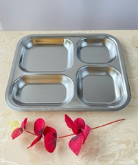 KHAY CƠM INOX 4 NGĂN A2