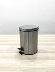 THÙNG RÁC 8L CÓ CHÂN ĐẠP GIẢM ÂM