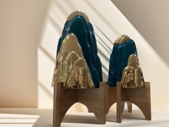 BÌNH NƯỚC HOA QUẢ SỨ ĐẾ GỖ