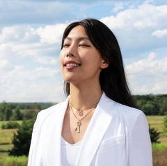 Charm - Khăn bay - Hồng viền vàng (Twirling Handkerchief)