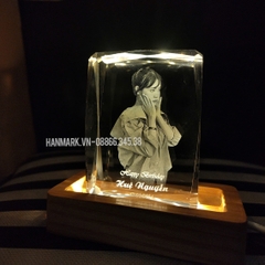 Pha Lê Đế Đèn - Khắc Hình 2D, 3D - Kích Thước 3x6x8 cm - Mã G14