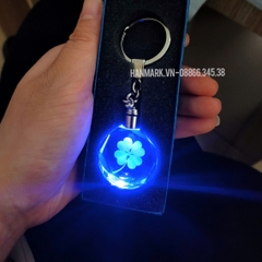 Móc Khóa Đèn Đổi Màu - Khắc Theo Yêu Cầu - Mã NC11