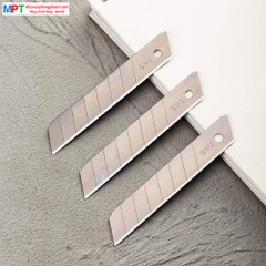 Lưỡi dao rọc giấy Deli 2011 - Lưỡi dao to 18mm