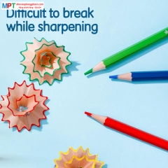 Bút chì màu 18 màu Deli EC133-18 - Hình bọt biển SpongeBob