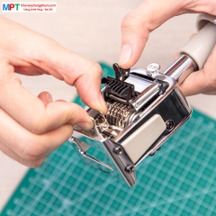 Dấu nhảy 6 số Deli 7506