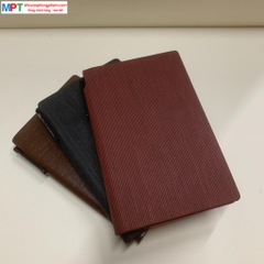 Sổ bìa da KT 8x14.5cm cài bút ở gáy Heeton 72098