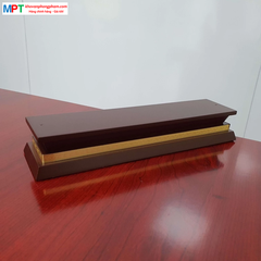 Biển chức danh mica đế gỗ 3 cấp kích thước 12x24cm - Bảng tên chức danh