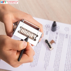 Dấu nhảy 8 số Deli 7508