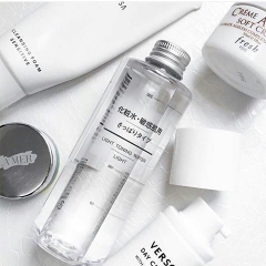 Nước hoa hồng Muji Moiture 200ml