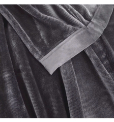 Chăn Lông Cừu Kirkland Signature Plush Blanket Queen 150cm – Siêu Mềm, Siêu Ấm, Hàng Nhập Từ Costco UK