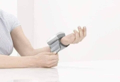 Máy đo huyết áp cổ tay Sanitas SBC 23 – Nhỏ gọn, dễ sử dụng tại nhà