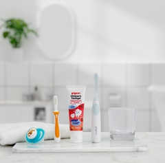 Bàn chải đánh răng sữa Pigeon giai đoạn 2 (9 Tháng+) – Tập làm quen chăm sóc răng miệng cho bé