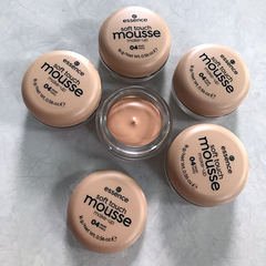 Phấn Tươi Essence Soft Touch Mousse Đức – Che Khuyết Điểm, Da Đẹp Tự Nhiên, Mịn Màng 16g