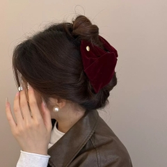 Kẹp Tóc Nhựa Cung Vải Nhung Trơn Đính Charm Xoắn 16431