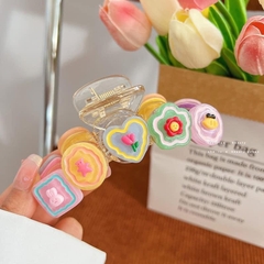 Kẹp Tóc Nhựa Cung Charm Tim Hoa Xinh 10105